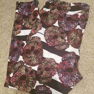 LuLaRoe TC2 Floral Skulls